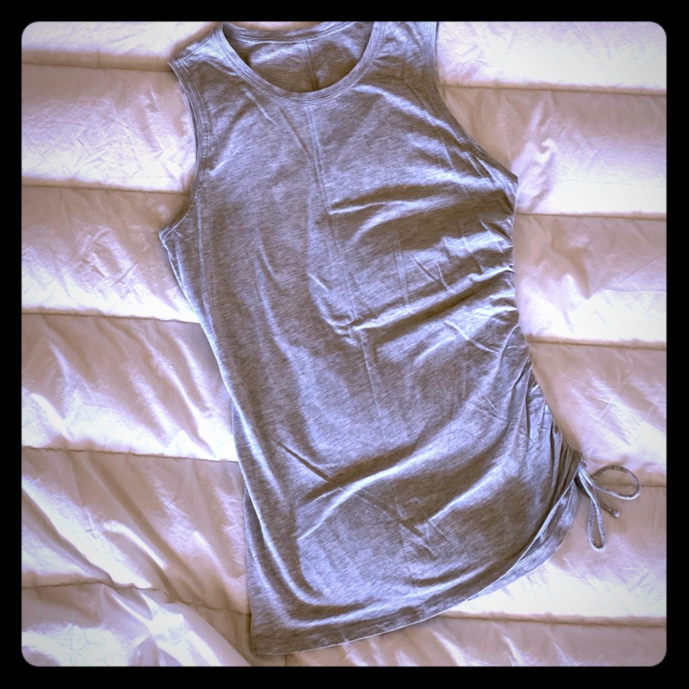 LuluLemon top